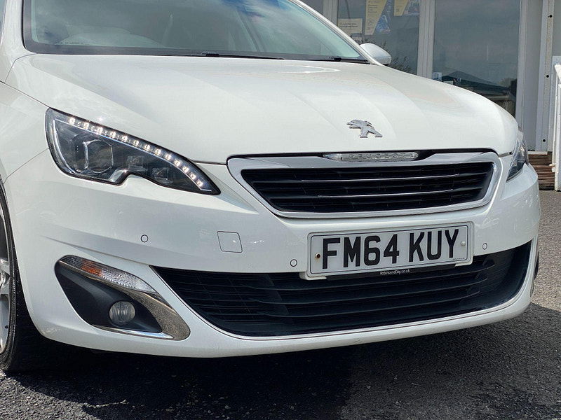 Peugeot 308 1.2 e-THP PureTech Feline Euro 6 (s/s) 5dr 5dr Manual 2015