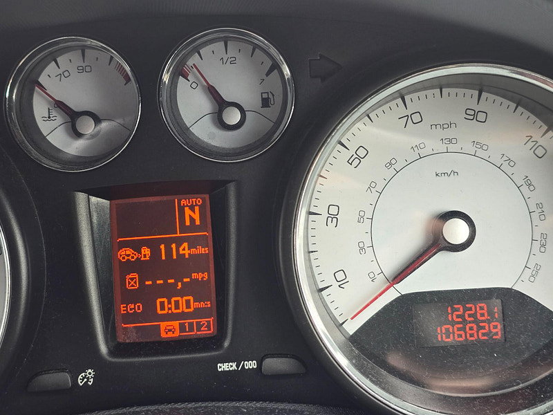 Peugeot 308 1.6 e-HDi Active EGC Euro 5 (s/s) 5dr 5dr Automatic 2013