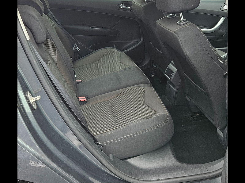 Peugeot 308 1.6 e-HDi Active EGC Euro 5 (s/s) 5dr 5dr Automatic 2013