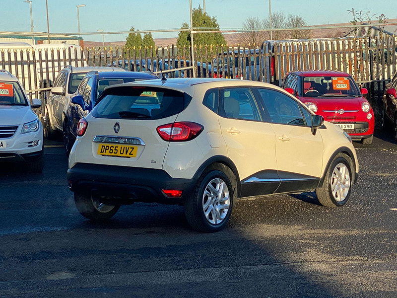 Renault Captur 1.2 TCe ENERGY Dynamique Nav Auto Euro 6 (s/s) 5dr 5dr Automatic 2016