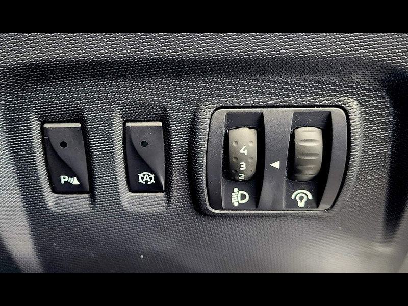 Renault Captur 1.5 dCi Dynamique S MediaNav EDC Euro 5 5dr 5dr Automatic 2014