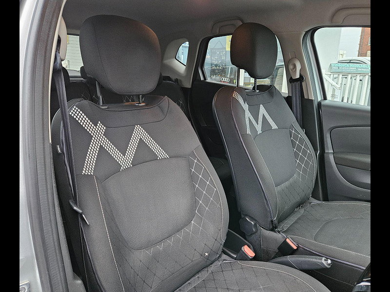 Renault Captur 1.5 dCi Dynamique S MediaNav EDC Euro 5 5dr 5dr Automatic 2014