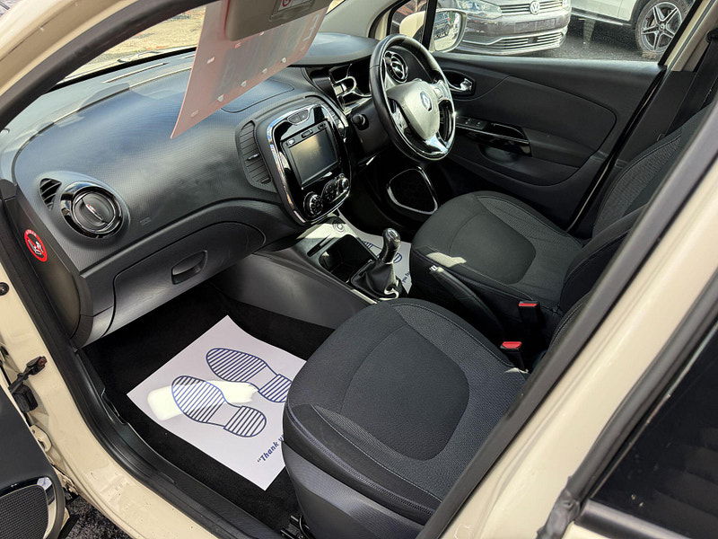Renault Captur 1.5 dCi ENERGY Dynamique MediaNav Euro 5 (s/s) 5dr 5dr Manual 2014