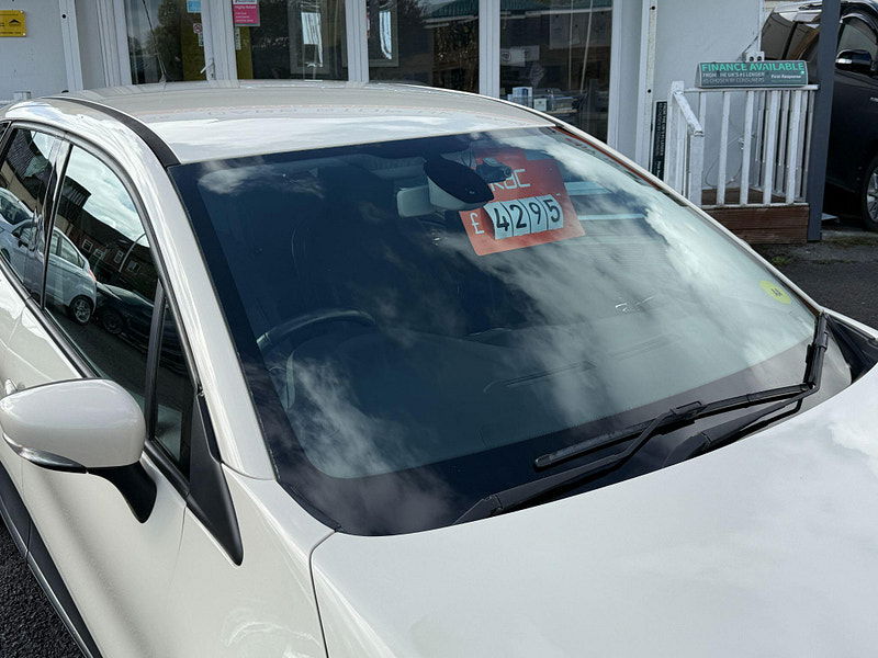 Renault Captur 1.5 dCi ENERGY Dynamique MediaNav Euro 5 (s/s) 5dr 5dr Manual 2014