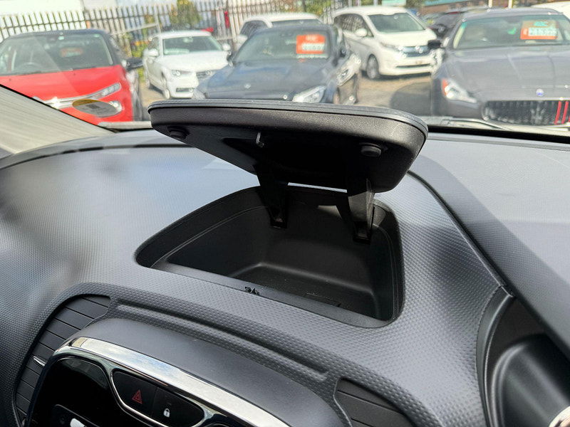 Renault Captur 1.5 dCi ENERGY Dynamique MediaNav Euro 5 (s/s) 5dr 5dr Manual 2014