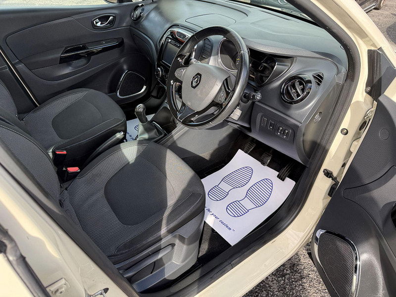 Renault Captur 1.5 dCi ENERGY Dynamique MediaNav Euro 5 (s/s) 5dr 5dr Manual 2014