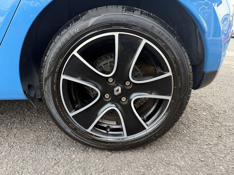 Renault Clio 1.2 TCe Dynamique S Nav EDC Euro 6 (s/s) 5dr 5dr Automatic 2016