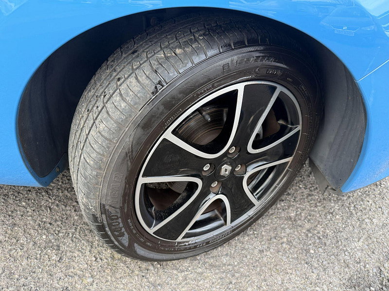 Renault Clio 1.2 TCe Dynamique S Nav EDC Euro 6 (s/s) 5dr 5dr Automatic 2016