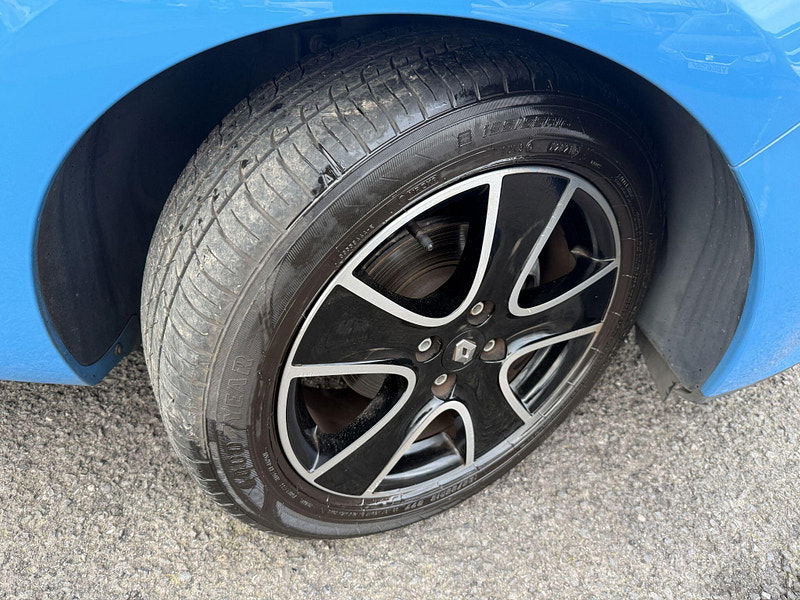 Renault Clio 1.2 TCe Dynamique S Nav EDC Euro 6 (s/s) 5dr 5dr Automatic 2016