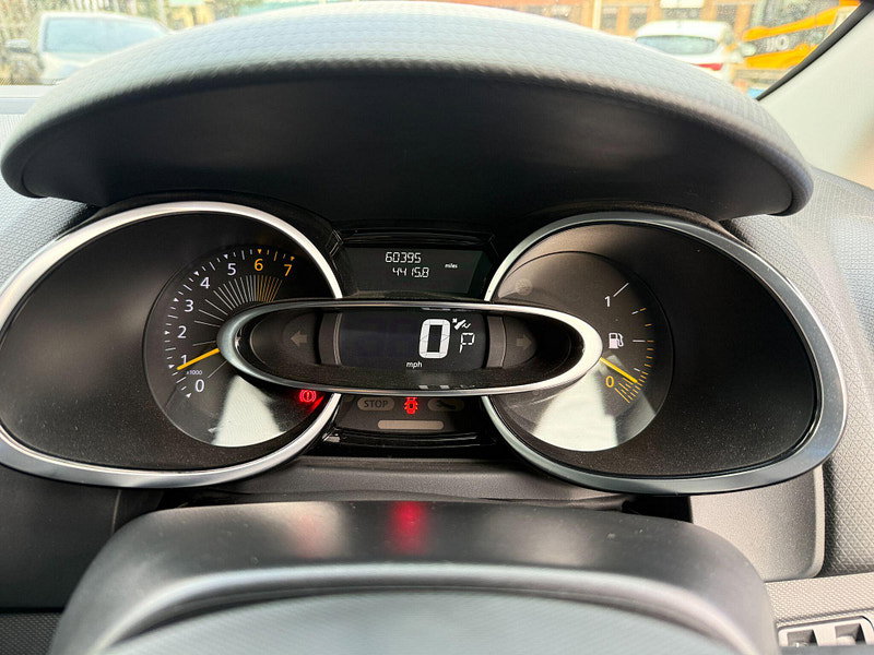 Renault Clio 1.2 TCe Dynamique S Nav EDC Euro 6 (s/s) 5dr 5dr Automatic 2016