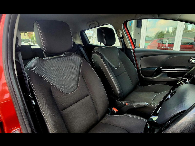 Renault Clio 1.5 dCi Dynamique MediaNav EDC Euro 5 5dr 5dr Automatic 2015