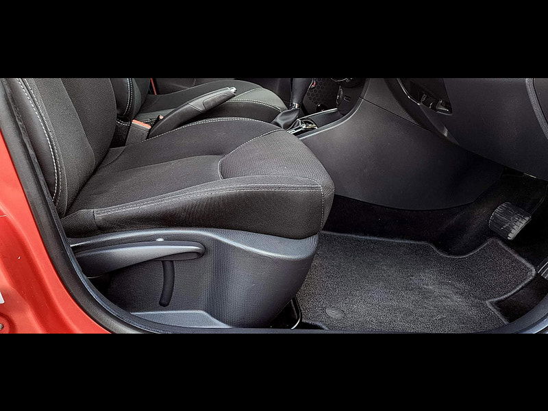 Renault Clio 1.5 dCi Dynamique MediaNav EDC Euro 5 5dr 5dr Automatic 2015