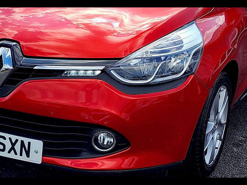 Renault Clio 1.5 dCi Dynamique MediaNav EDC Euro 5 5dr 5dr Automatic 2015