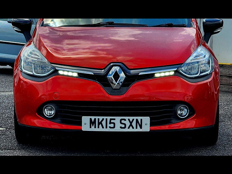 Renault Clio 1.5 dCi Dynamique MediaNav EDC Euro 5 5dr 5dr Automatic 2015