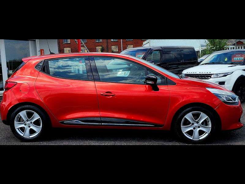 Renault Clio 1.5 dCi Dynamique MediaNav EDC Euro 5 5dr 5dr Automatic 2015