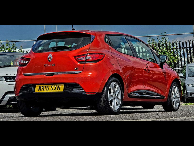 Renault Clio 1.5 dCi Dynamique MediaNav EDC Euro 5 5dr 5dr Automatic 2015