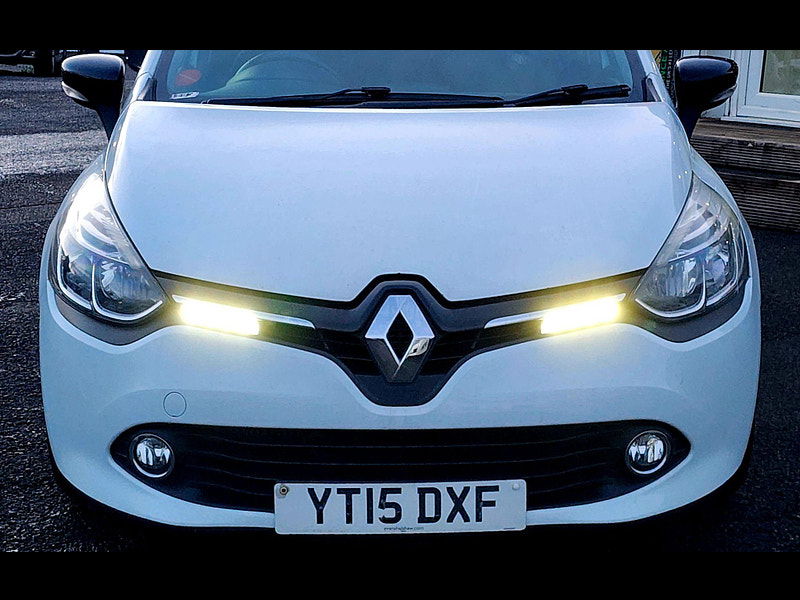 Renault Clio 1.5 dCi Dynamique S MediaNav EDC Euro 5 5dr 5dr Automatic 2015