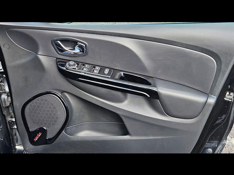 Renault Clio 1.5 dCi Dynamique S MediaNav EDC Euro 5 5dr 5dr Automatic 2015