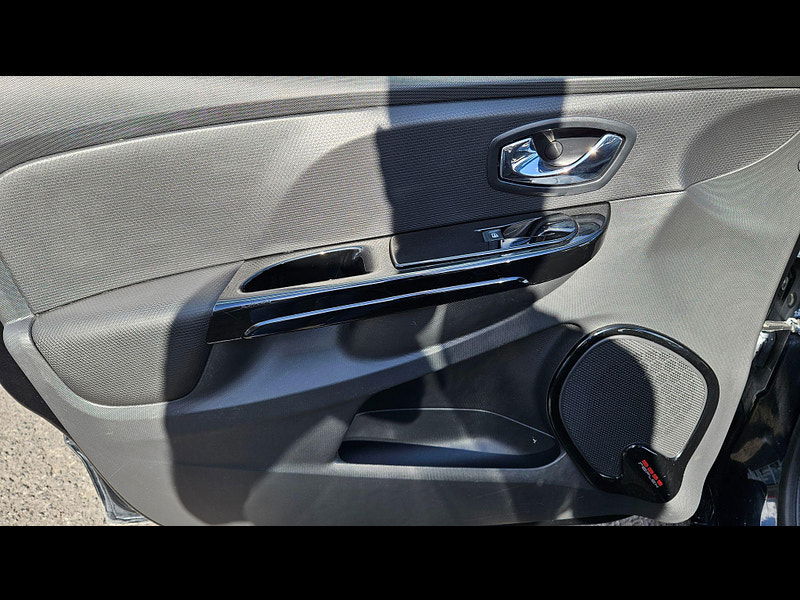 Renault Clio 1.5 dCi Dynamique S MediaNav EDC Euro 5 5dr 5dr Automatic 2015