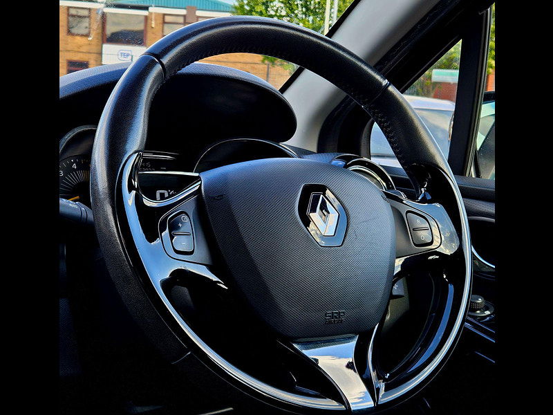Renault Clio 1.5 dCi Dynamique S MediaNav EDC Euro 5 5dr 5dr Automatic 2015