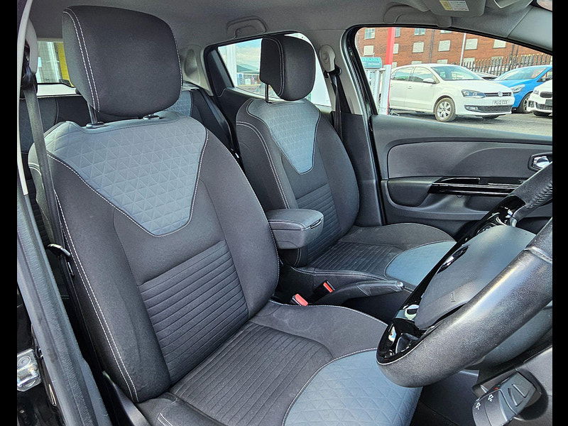 Renault Clio 1.5 dCi Dynamique S MediaNav EDC Euro 5 5dr 5dr Automatic 2015