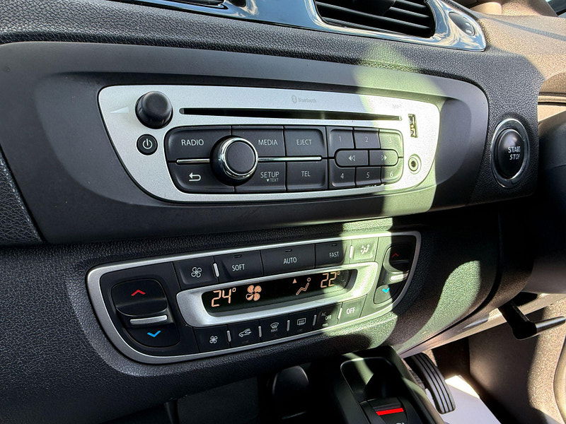 Renault Grand Scenic 1.5 dCi Dynamique Nav Euro 6 (s/s) 5dr 5dr Manual 2015