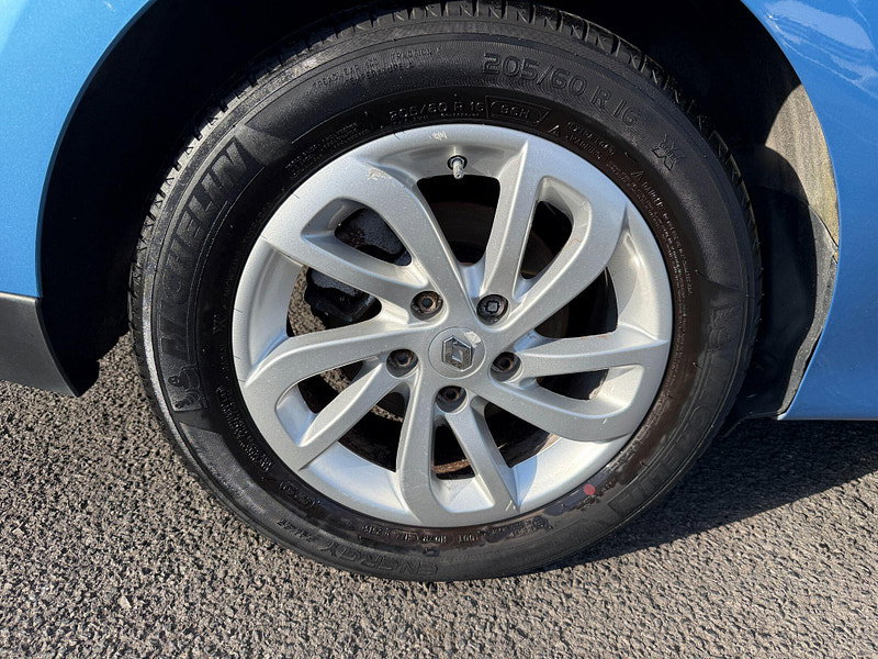 Renault Grand Scenic 1.5 dCi Dynamique Nav Euro 6 (s/s) 5dr 5dr Manual 2015