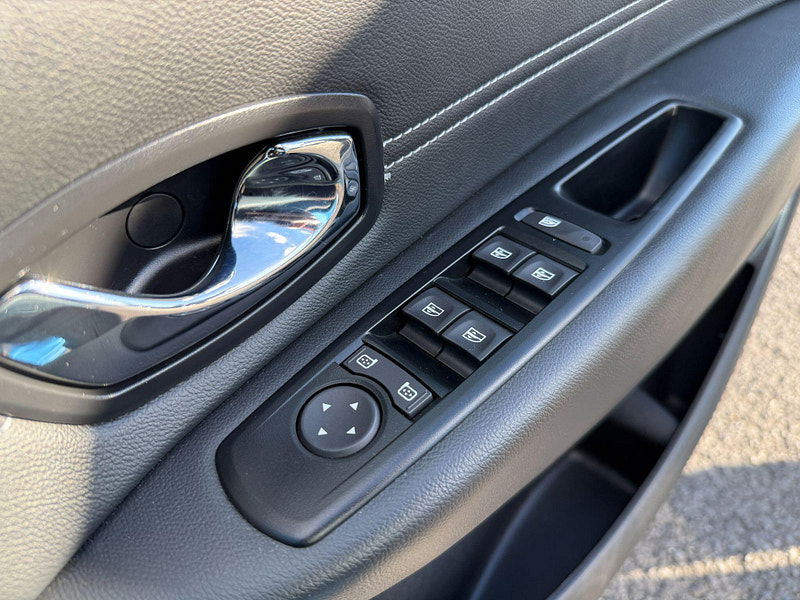 Renault Grand Scenic 1.5 dCi Dynamique Nav Euro 6 (s/s) 5dr 5dr Manual 2015