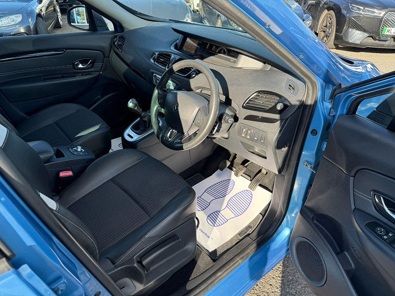 Renault Grand Scenic 1.5 dCi Dynamique Nav Euro 6 (s/s) 5dr 5dr Manual 2015