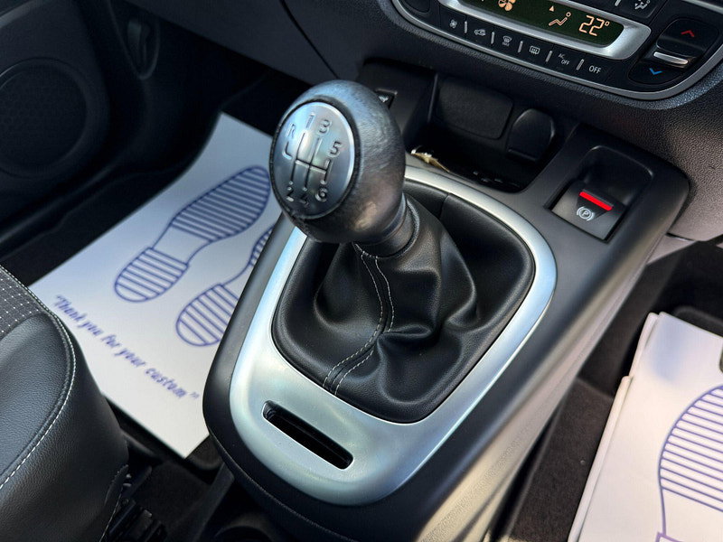 Renault Grand Scenic 1.5 dCi Dynamique Nav Euro 6 (s/s) 5dr 5dr Manual 2015