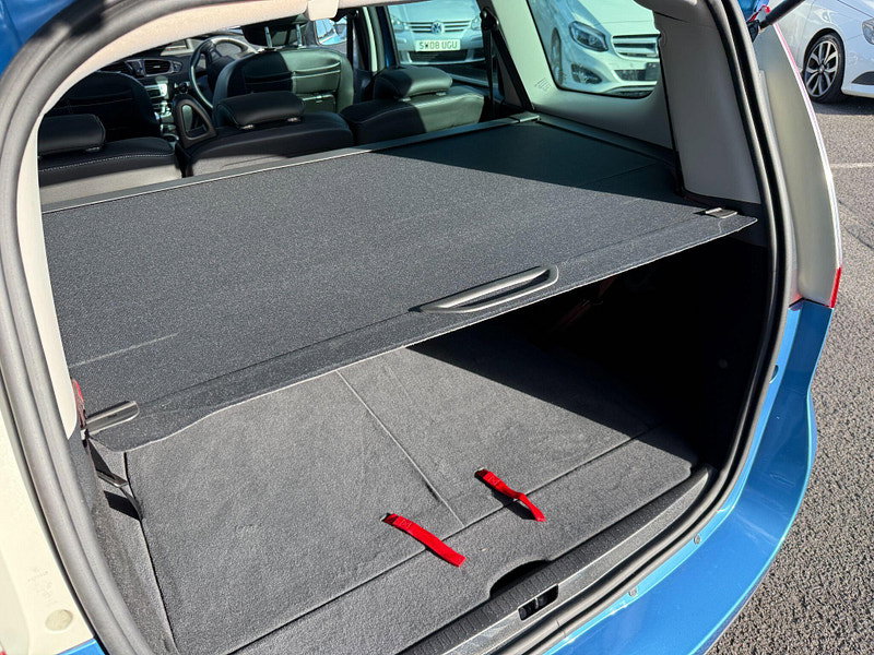 Renault Grand Scenic 1.5 dCi Dynamique Nav Euro 6 (s/s) 5dr 5dr Manual 2015