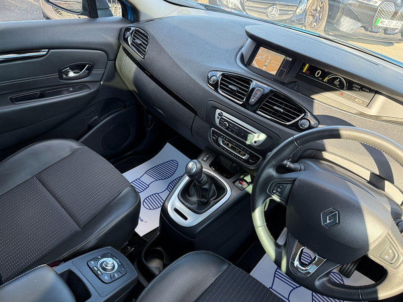 Renault Grand Scenic 1.5 dCi Dynamique Nav Euro 6 (s/s) 5dr 5dr Manual 2015