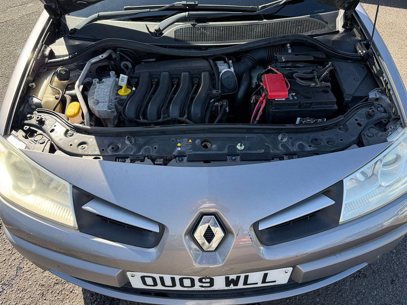 Renault Megane 1.6 VVT Dynamique 3dr 3dr Manual 2009