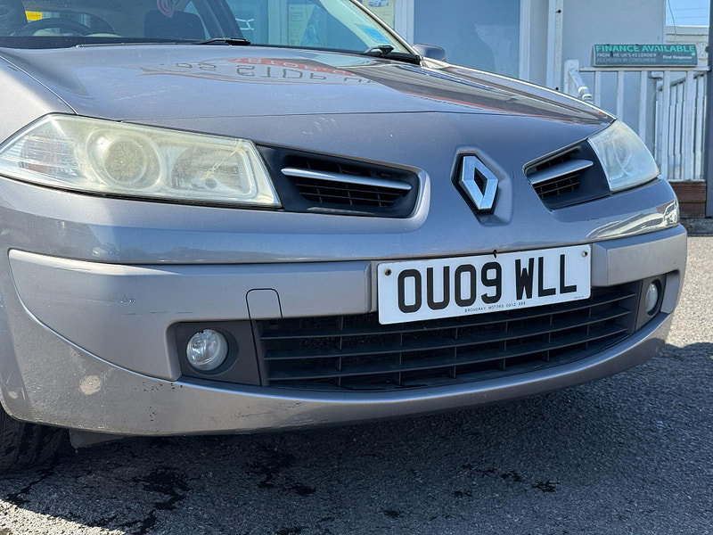 Renault Megane 1.6 VVT Dynamique 3dr 3dr Manual 2009