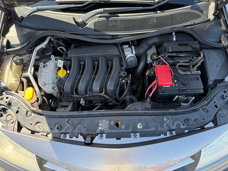 Renault Megane 1.6 VVT Dynamique 3dr 3dr Manual 2009