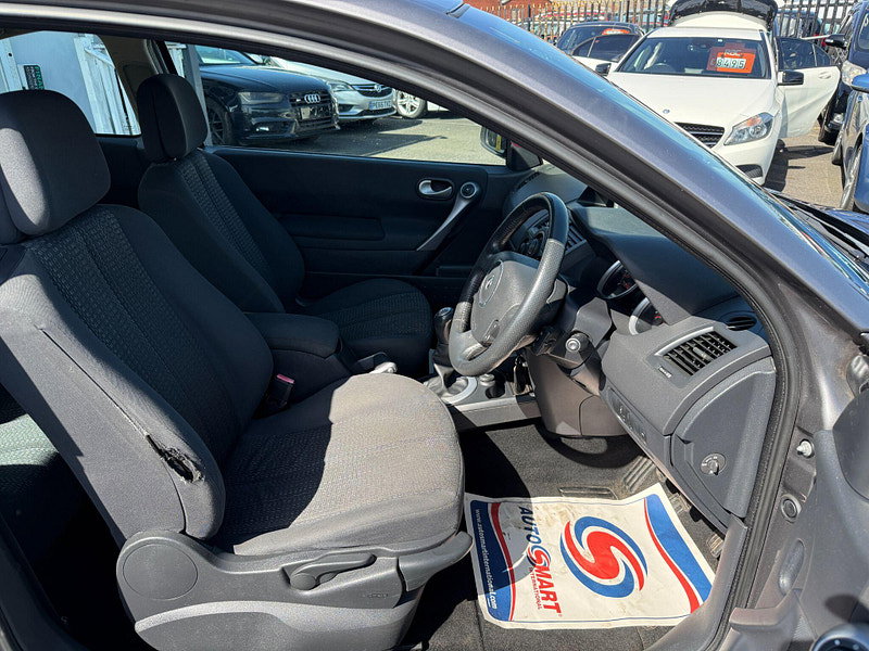 Renault Megane 1.6 VVT Dynamique 3dr 3dr Manual 2009