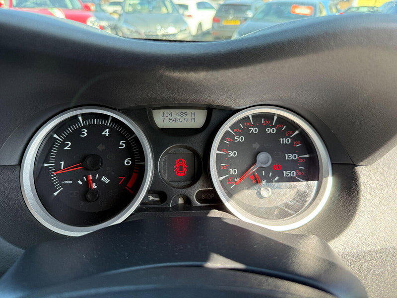 Renault Megane 1.6 VVT Dynamique 3dr 3dr Manual 2009