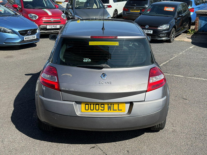 Renault Megane 1.6 VVT Dynamique 3dr 3dr Manual 2009