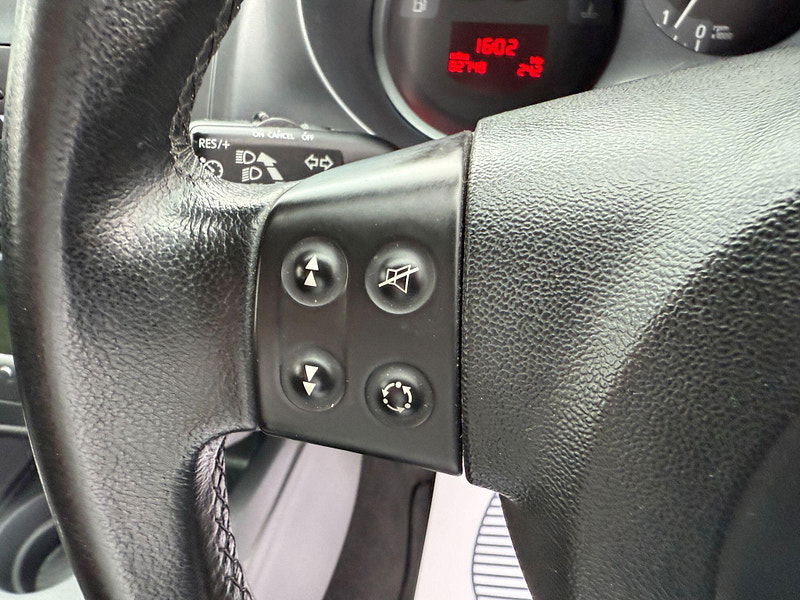 Seat Leon 1.6 8V Stylance Euro 4 5dr 5dr Manual 2008