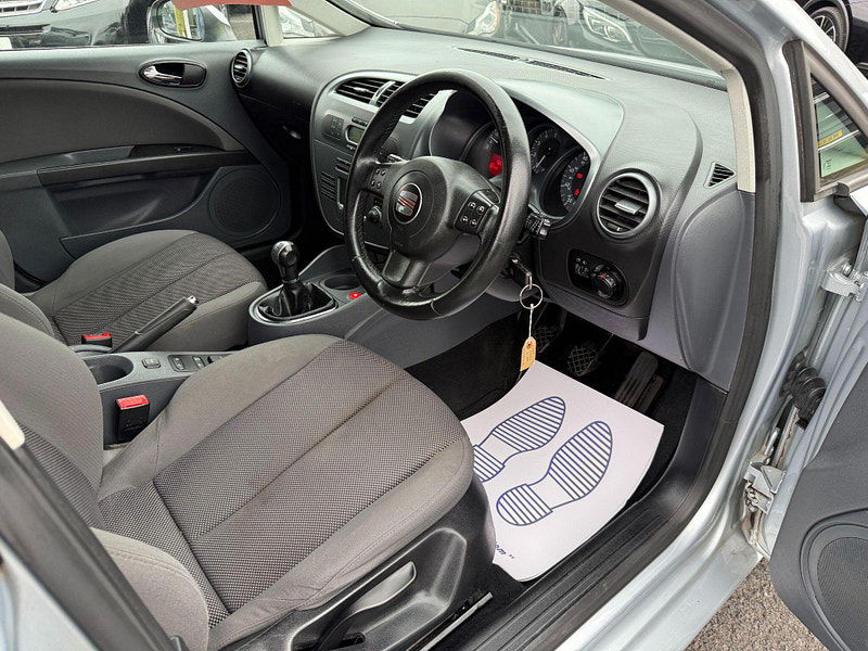 Seat Leon 1.6 8V Stylance Euro 4 5dr 5dr Manual 2008