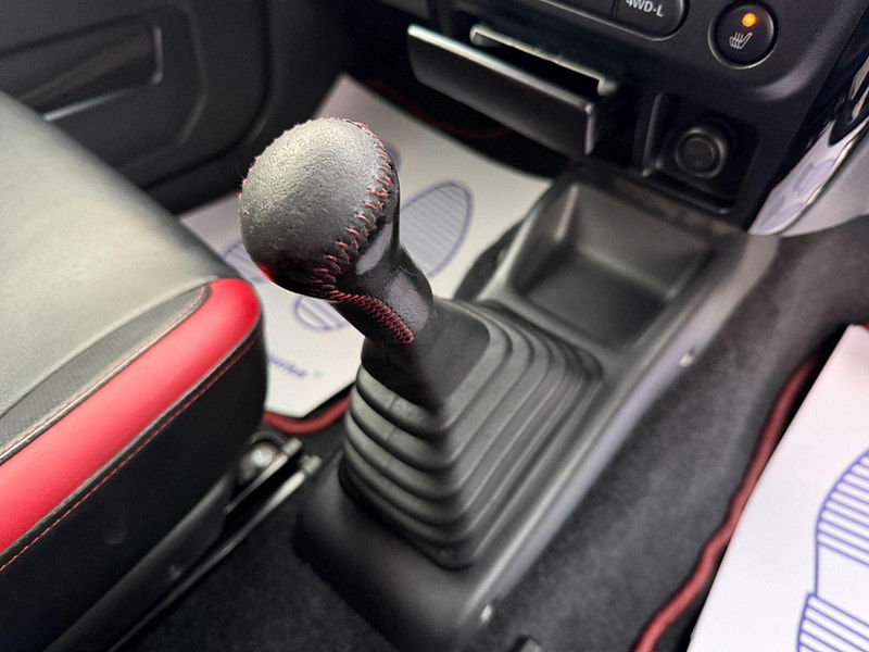 Suzuki Jimny SIERRA X-ADVENTURE XC 4X4 LEATHER 3dr 3dr Manual 2013