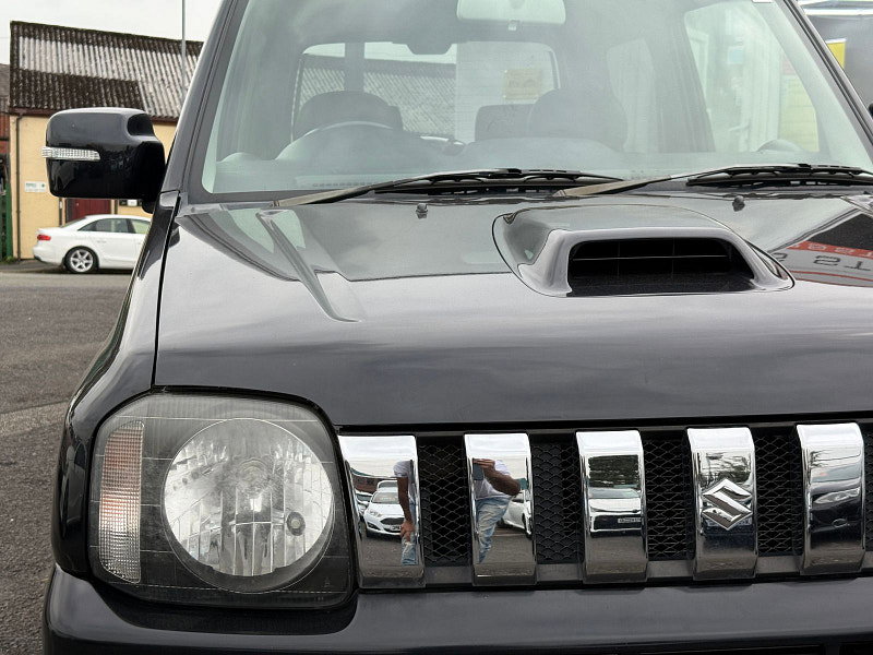 Suzuki Jimny Suzuki Jimny X-ADVENTURE XC 660cc AUTO 4X4 LEATHER 3dr 4WD Euro 6 (85 ps) 3dr Automatic 2010