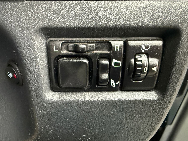 Suzuki Jimny Suzuki Jimny X-ADVENTURE XC 660cc AUTO 4X4 LEATHER 3dr 4WD Euro 6 (85 ps) 3dr Automatic 2010
