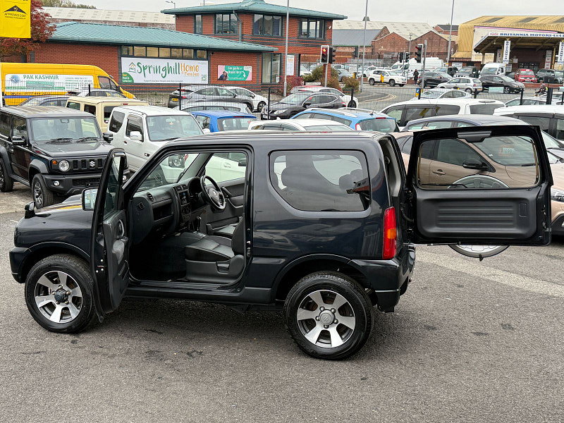 Suzuki Jimny Suzuki Jimny X-ADVENTURE XC 660cc AUTO 4X4 LEATHER 3dr 4WD Euro 6 (85 ps) 3dr Automatic 2010