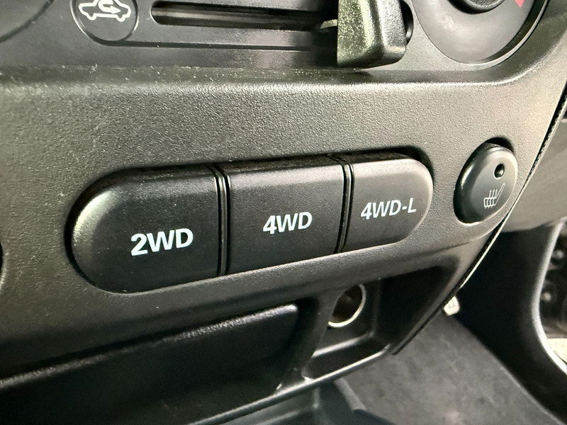 Suzuki Jimny X-ADVENTURE XC 660cc 2dr Auto 3dr Automatic 2010