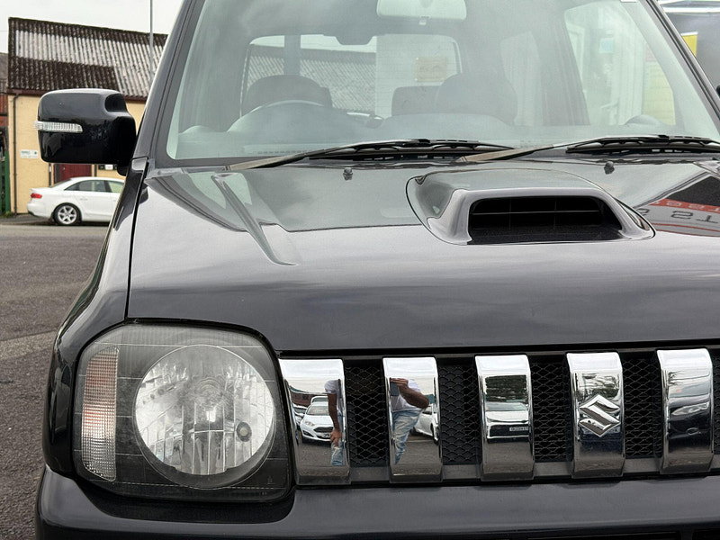 Suzuki Jimny X-ADVENTURE XC 660cc AUTO 4X4 LEATHER 3dr Automatic 2010