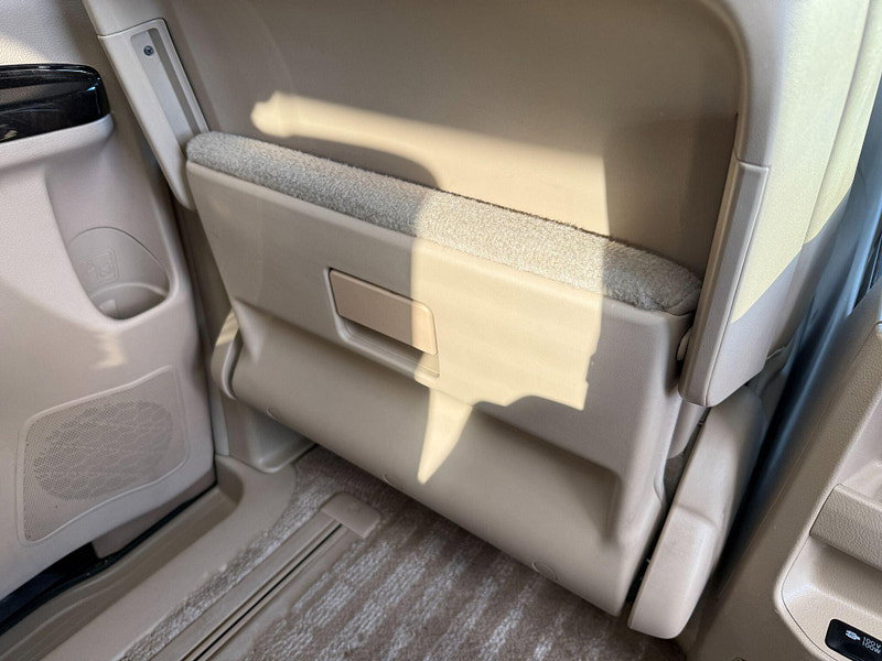 Toyota Alphard HYBRID 2.4L AUTO CRUISE 7 SEATS 5dr Automatic 2012