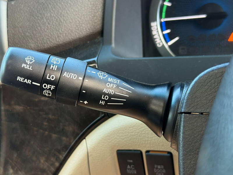 Toyota Alphard HYBRID 2.4L AUTO CRUISE 7 SEATS 5dr Automatic 2012