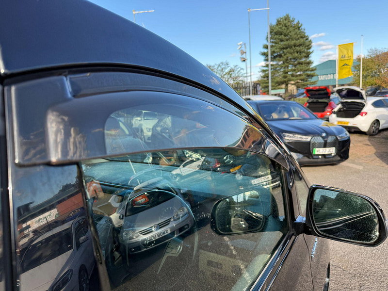 Toyota Alphard HYBRID 2.4L AUTO CRUISE 7 SEATS 5dr Automatic 2012