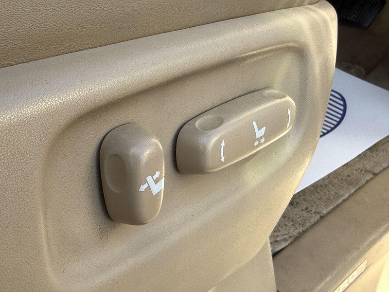 Toyota Alphard HYBRID 2.4L AUTO CRUISE 7 SEATS 5dr Automatic 2012